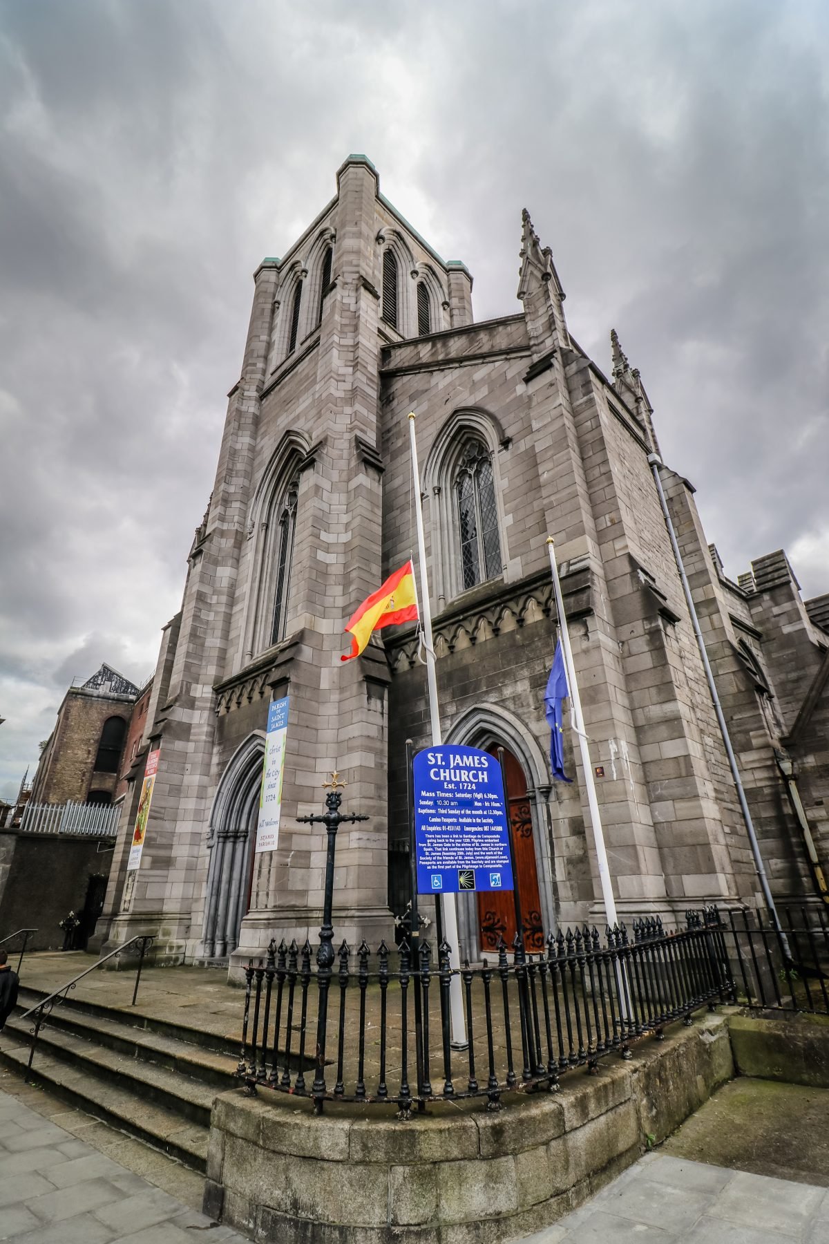 renting-a-car-in-ireland-atw-trip-day-53-happy-hoppe