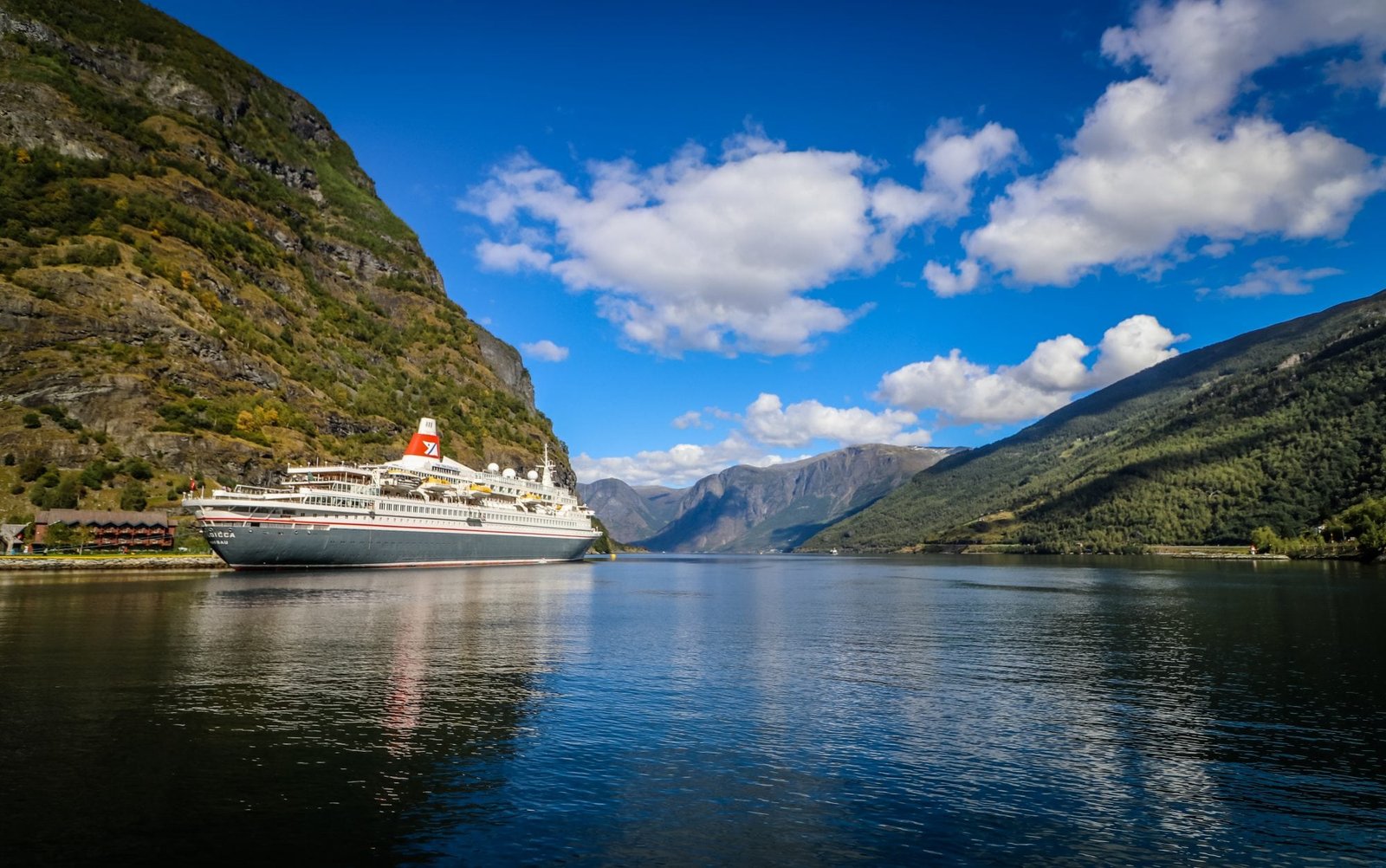 Breathtaking Fjords of Norway – ATW Trip Day #63